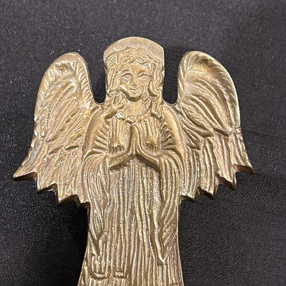 Brass Angel Candle Holder - Picture 3 of 15